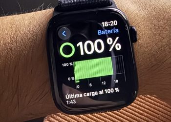 Cách kiểm tra số lần sạc Apple Watch