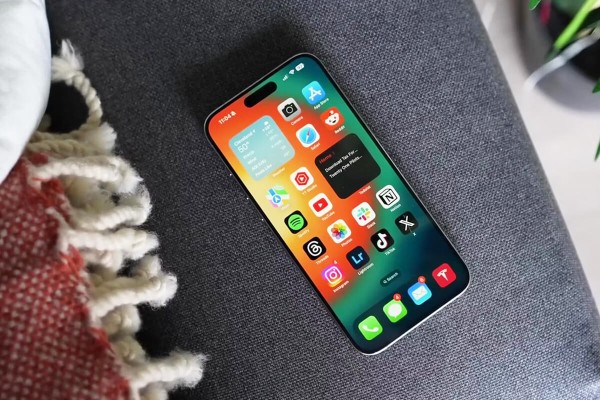 Cân nhắc các ưu và nhược điểm khi mua điện thoại Like New