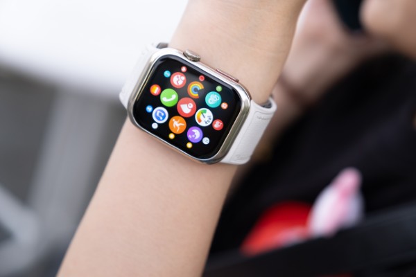 Huawei Watch D2 đạt chuẩn kháng nước và bụi bẩn IP68