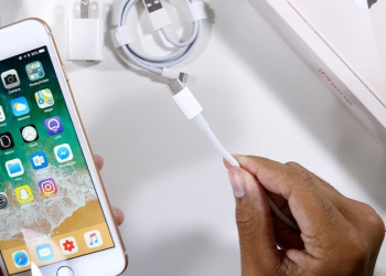 ​iphone 8 có sạc nhanh không