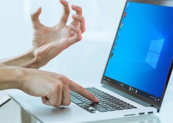 máy tính bị đơ màn hình không tắt được
