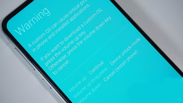 Chọn Volume Up để vào chế độ tải về