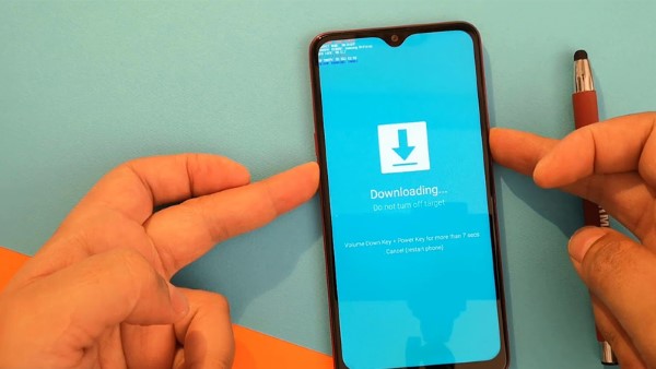 Dùng tổ hợp phím để khởi động lại điện thoại