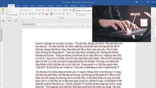 Nhấn phím Delete để xóa bỏ dấu phân cách