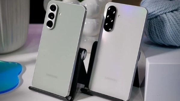 Samsung Galaxy A56 và A36 đều được trang bị camera selfie 12MP