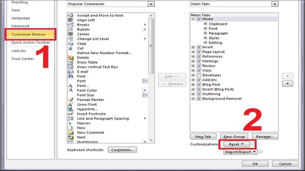 Điều hướng đến mục 'Customize Ribbon' ở khung bên trái