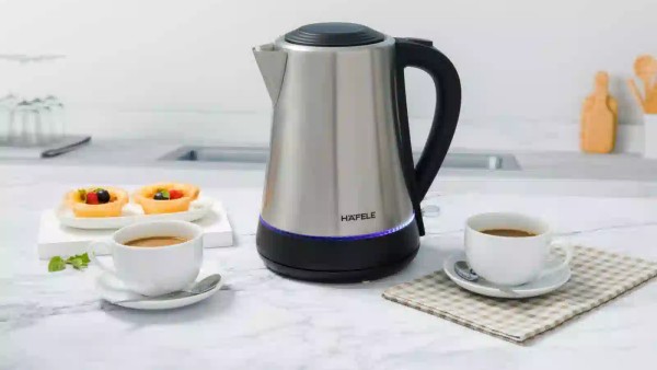 Công suất ấm siêu tốc dao động từ 600W đến 2500W