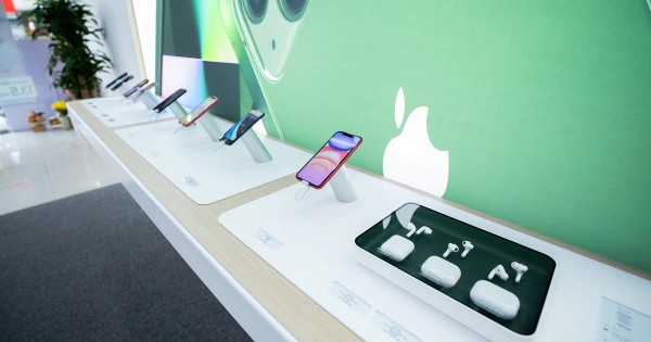 Khách hàng có thể lựa chọn đầy đủ các dòng sản phẩm Apple tại Viettel Store