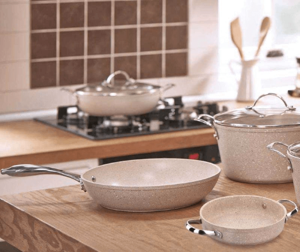 Chọn mua chảo chống dính chất lượng tại Viettel Store