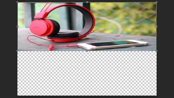 Dùng chuột kéo các điểm neo (handle) để thay đổi kích thước ảnh