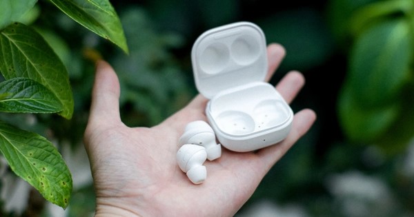 Buds FE có những cắt giảm giúp tối ưu chi phí