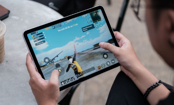 iPad Air 5 sử dụng pin lithium-polymer 7587 mAh