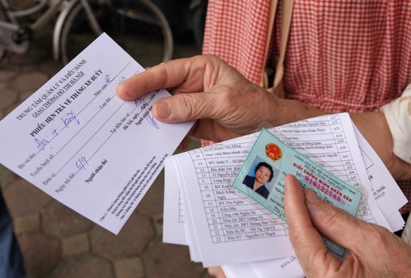 Cần chuẩn bị hồ sơ khi làm thẻ xe buýt miễn phí Online