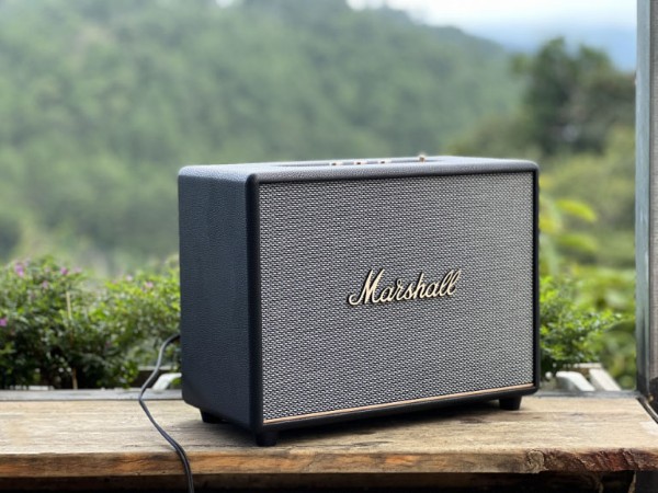Marshall Woburn 2 sở hữu 2 loa tweeter 1 inch và 2 loa woofer 5.25 inch âm thanh ấn tượng