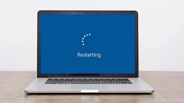 Tiến hành restart lại hệ thống trên máy tính