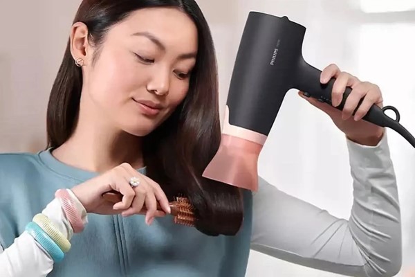 Máy sấy tóc Philips cam kết mang lại trải nghiệm sấy tóc nhanh