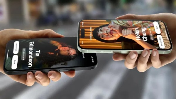 Các cảm biến iPhone sẽ phát hiện tín hiệu và tự động kích hoạt giao diện chia sẻ