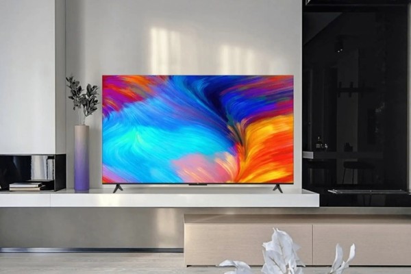 Tivi TCL nổi bật với thiết kế hiện đại, viền siêu mỏng