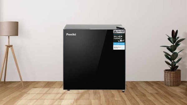 Tủ lạnh Funiki 46L HR S646GB thiết kế vô cùng nhỏ gọn
