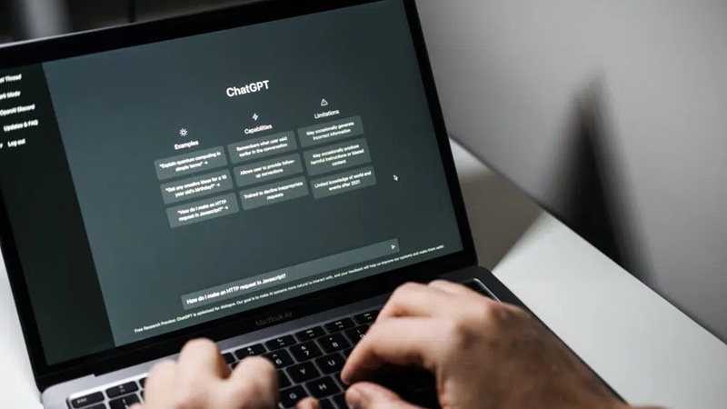 Chat GPT tự động ghi lại các cuộc trò chuyện trong khi sử dụng dịch vụ