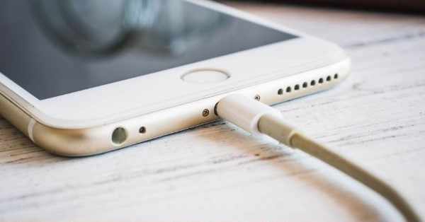 Nguyên nhân iPhone 7 Plus bị nóng khi sạc