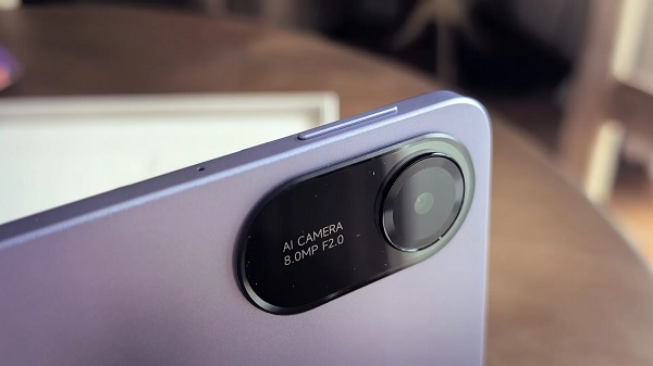 Camera của Redmi Pad 2 có thể đáp ứng tốt được nhu cầu chụp ảnh hàng ngày của người dùng