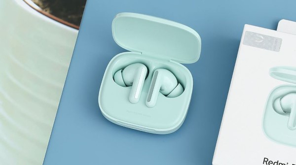 Redmi Buds 6 có khả năng hoạt động liên tục lên đến 10 giờ