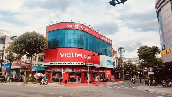 Mua đồng hồ định vị trẻ em tại Viettel Store giá tốt