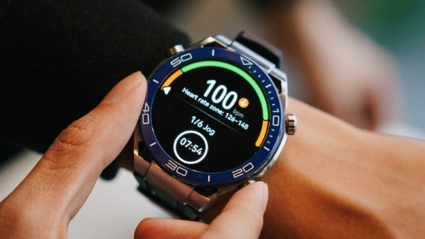 Các công nghệ theo dõi sức khỏe và thể chất được đầu tư phát triển