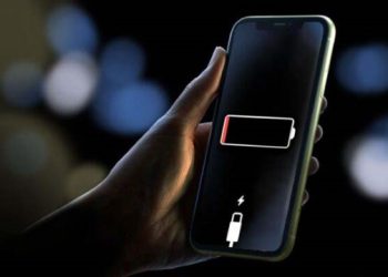 iPhone XR cho phép sạc 50% pin chỉ trong 30 phút