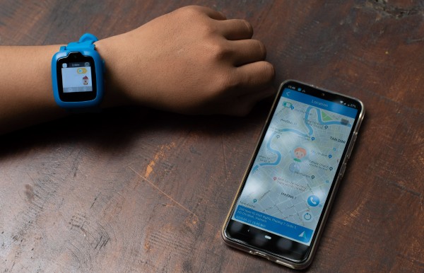 Hệ thống sẽ hiển thị vị trí hiện tại của trẻ