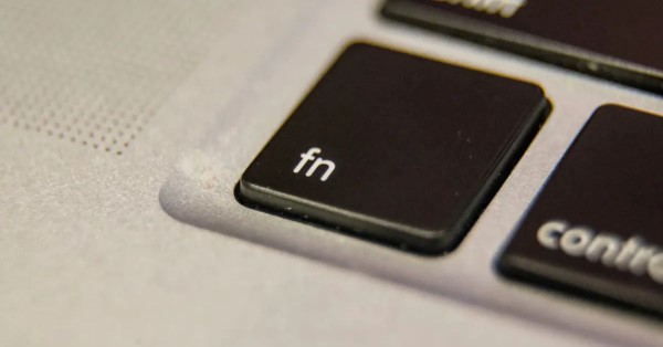 Nhấn tổ hợp Fn + Esc để khắc phục lỗi