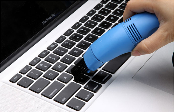 Thường xuyên làm sạch bàn phím laptop