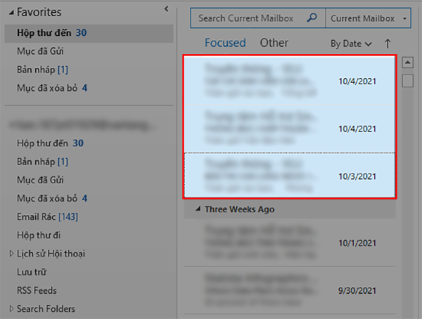 Dùng Shift để chọn hàng loạt các email liền nhau