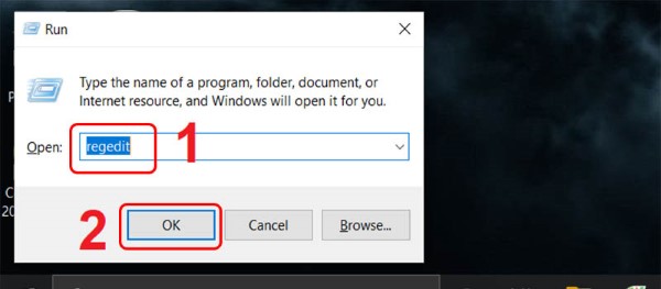 Nhập regedit và nhấn Enter 
