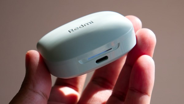 Cả hai dòng tai nghe đều đạt tiêu chuẩn kháng nước IP54