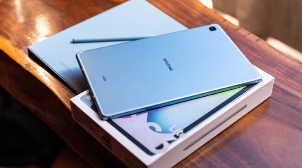 Samsung Galaxy Tab S6 Lite