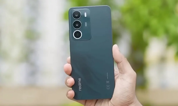 Ưu điểm của realme C71 đầu tiên là có thiết kế hiện đại và siêu mỏng