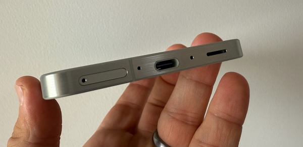 Reno14 F sở hữu viên pin khủng 6.000mAh, vượt trội hơn rất nhiều so với Galaxy A56