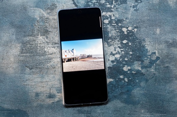 Find N5 vượt trội hơn hẳn về dung lượng pin và sạc nhanh so với đối thủFind N5 vượt trội hơn hẳn về dung lượng pin và sạc nhanh so với đối thủ