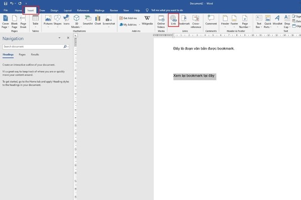 Mở tab Insert, chọn mục Link