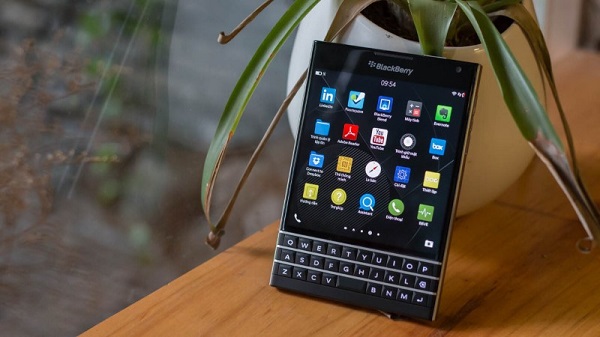 Giao diện hệ điều hành mà BlackBerry Passport