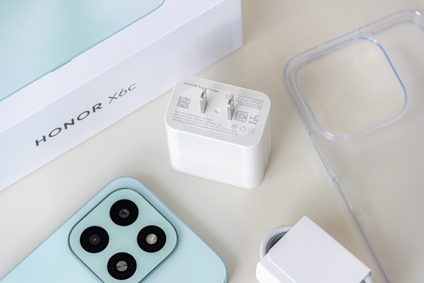 HONOR X6c được trang bị viên pin dung lượng lớn 5.300mAh