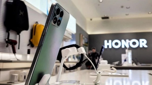 HONOR có thiết kế năng động, hiệu suất, thời lượng pin cao và sạc nhanh