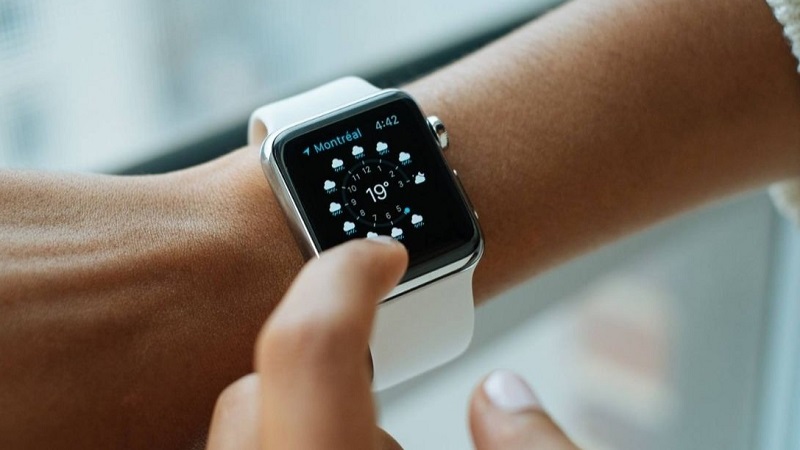 Những ai yêu thích sự đơn giản thường chọn mua Apple Watch màu trắng