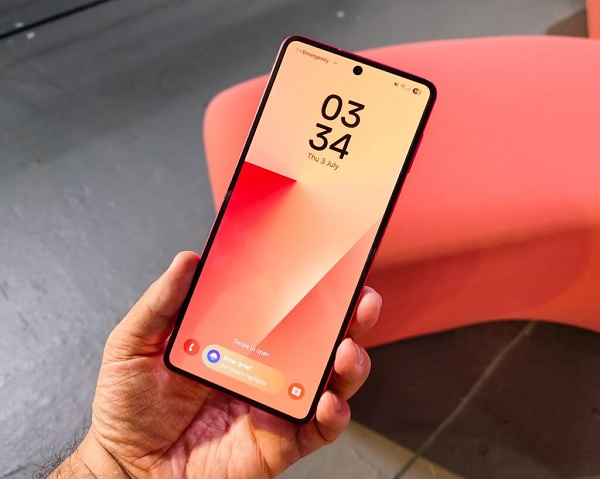 Samsung Galaxy Z Flip7 sở hữu màn hình ấn tượng