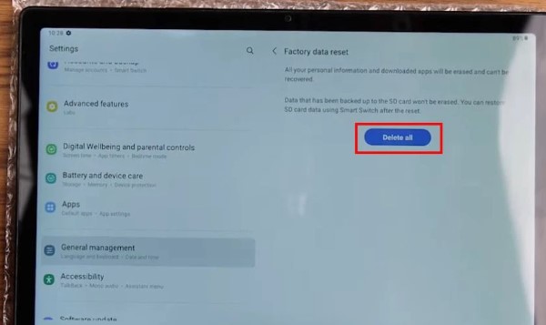 Chọn Delete all để hoàn tất quá trình và khởi động lại