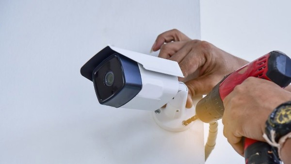 Liên hệ đơn vị lắp đặt camera để được kiểm tra phần cứng 