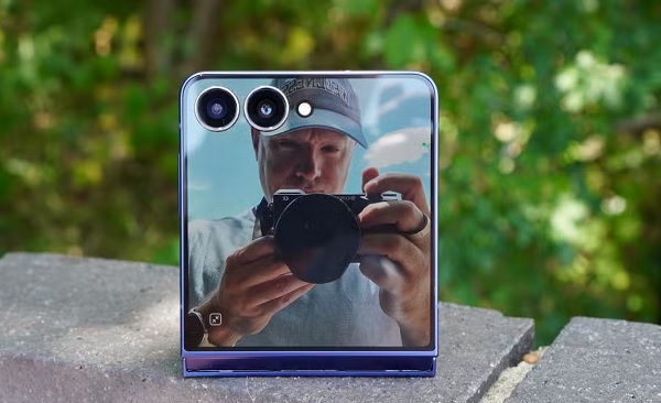 Chụp ảnh dễ dàng với camera của Galaxy Z Flip7