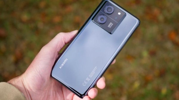 Xiaomi 13T với thiết kế mang đậm dấu ấn "flagship killer"